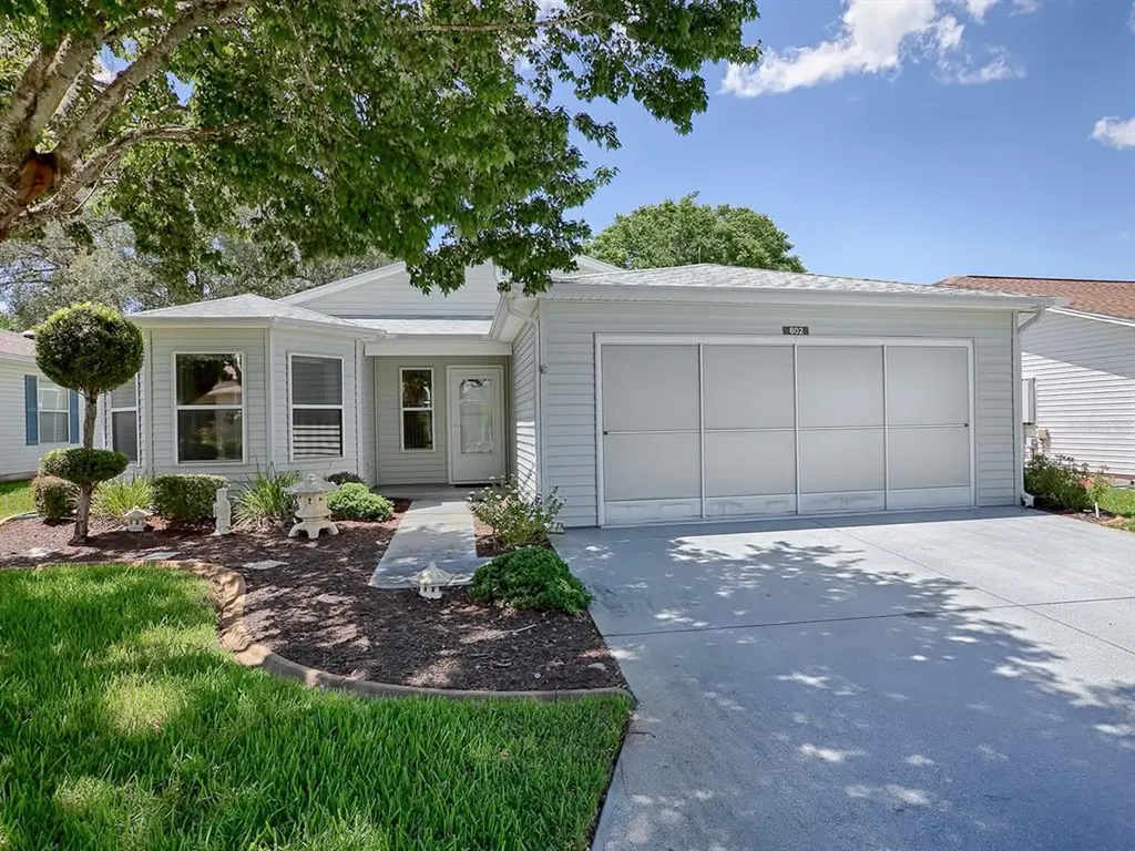 802 Old Oaks Lane Leesburg FL 34748