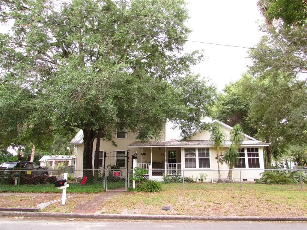 410 N Orange Street Mount Dora FL 32757