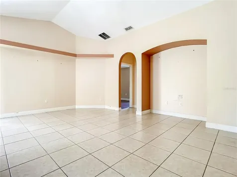 14624 Lady Victoria Boulevard Orlando FL 32826