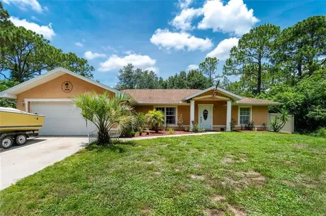 5063 Hough Street North Port FL 34286