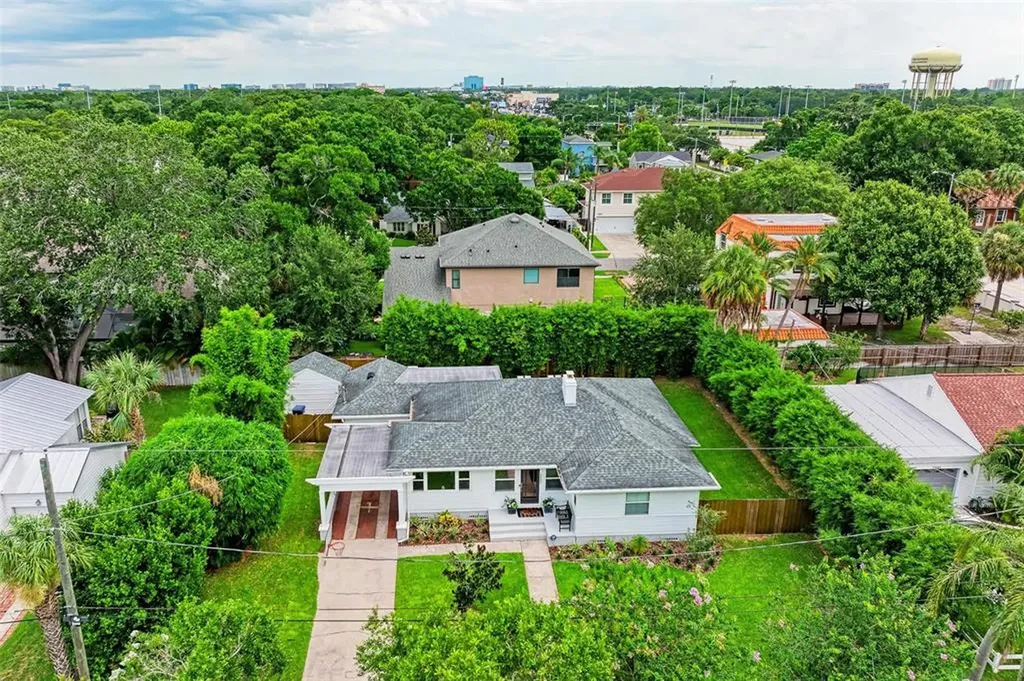 3803 W Granada Street Tampa FL 33629