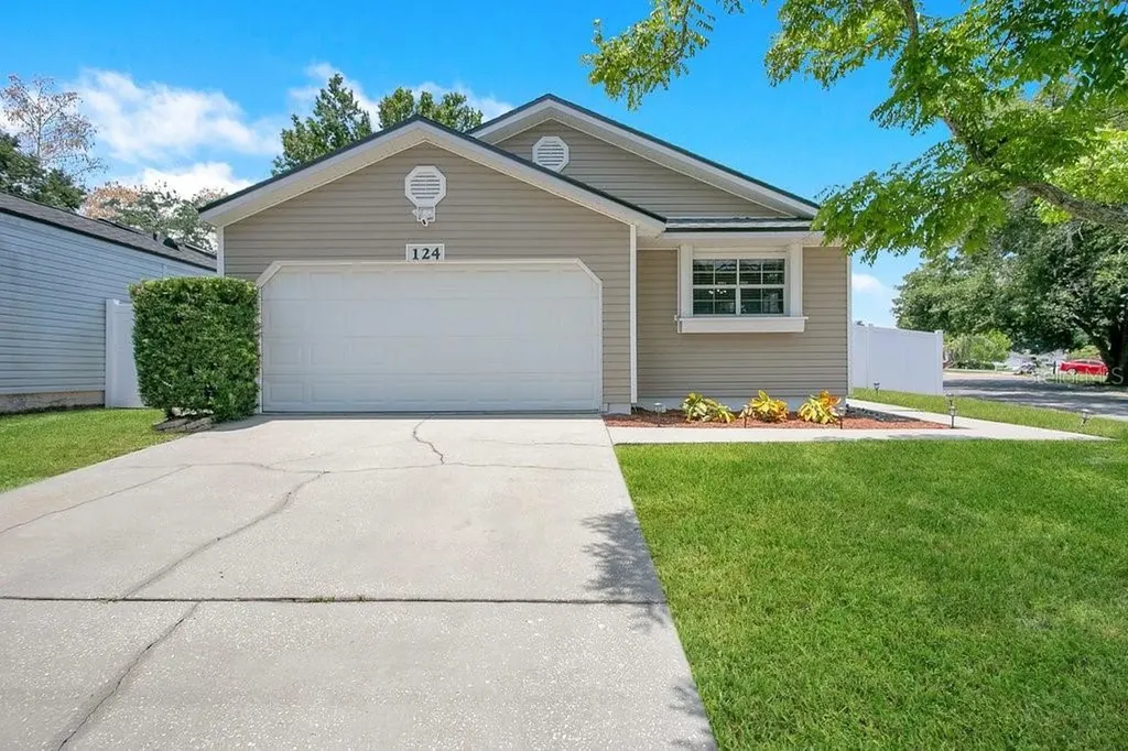 124 Meadow Boulevard Sanford FL 32771