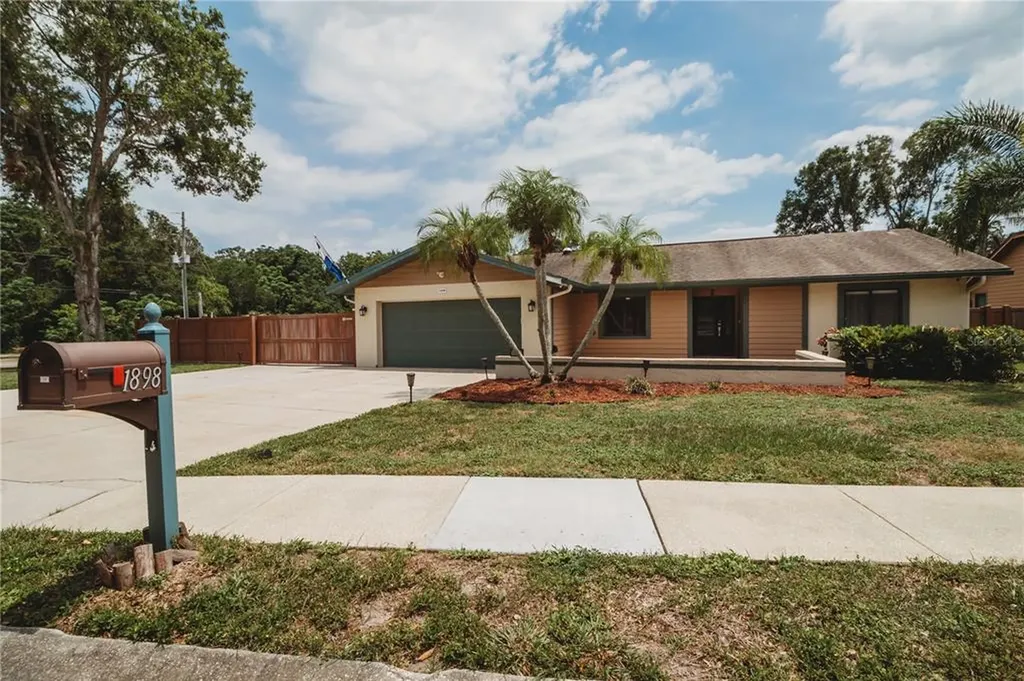 1898 Marys Meadow Lane Palm Harbor FL 34683