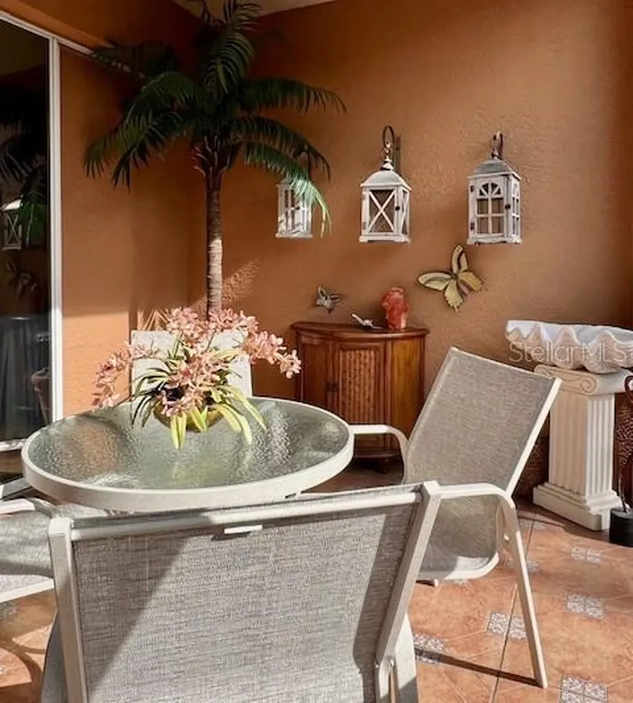 9611 Castle Point Drive Sarasota FL 34238