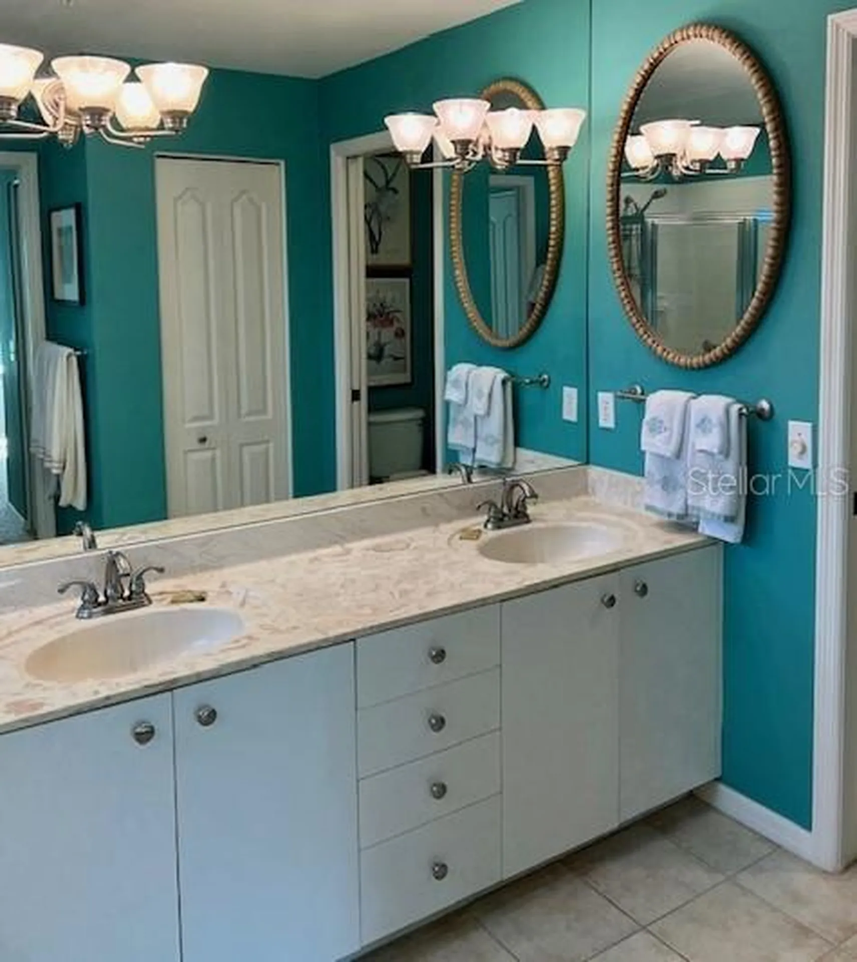 9611 Castle Point Drive Sarasota FL 34238