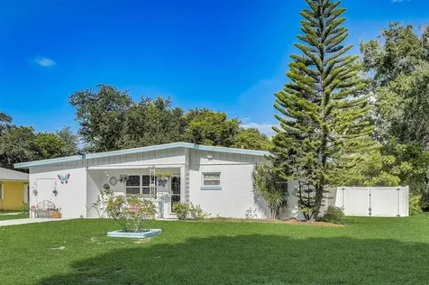 2716 22nd Street W Bradenton FL 34205