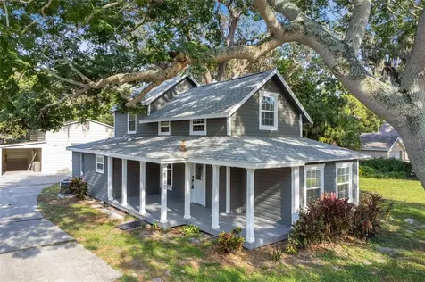 2118 42nd Street S St Petersburg FL 33711