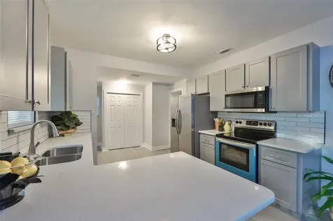 1256 12th Avenue S St Petersburg FL 33705