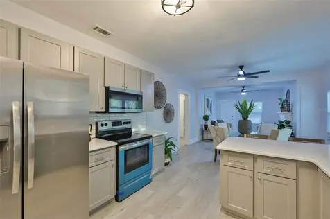 1256 12th Avenue S St Petersburg FL 33705