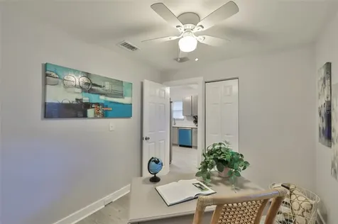 1256 12th Avenue S St Petersburg FL 33705
