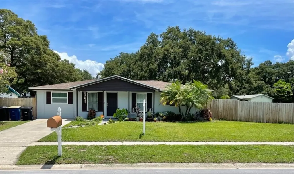 1025 Hollywood Avenue Clearwater FL 33759