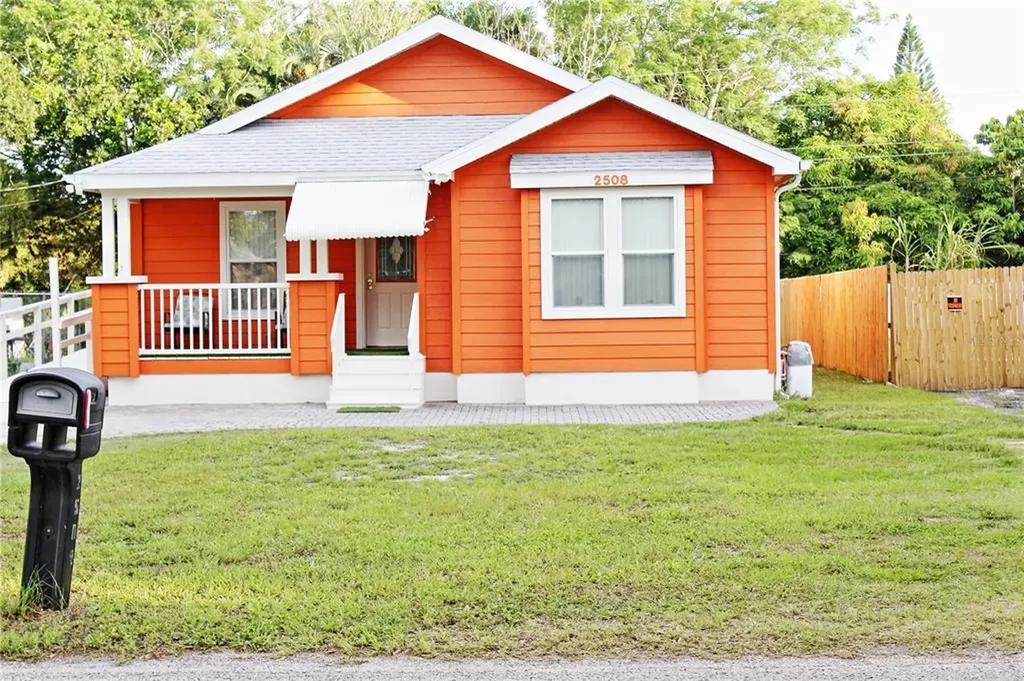 2508 49th Avenue N St Petersburg FL 33714