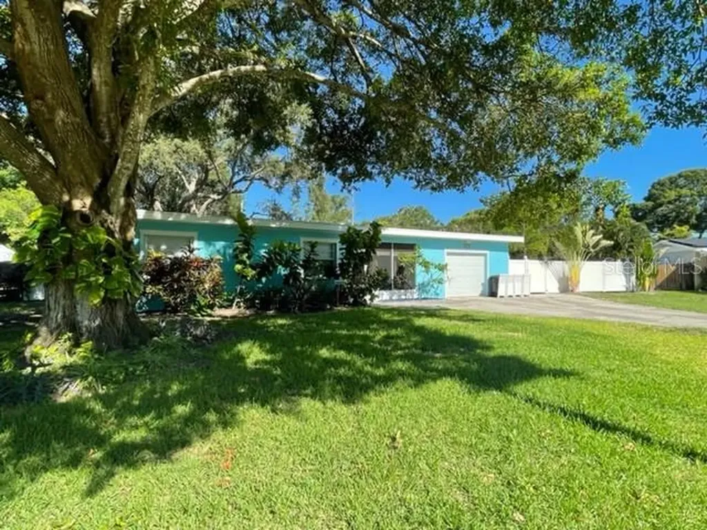 7792 14th Street N St Petersburg FL 33702