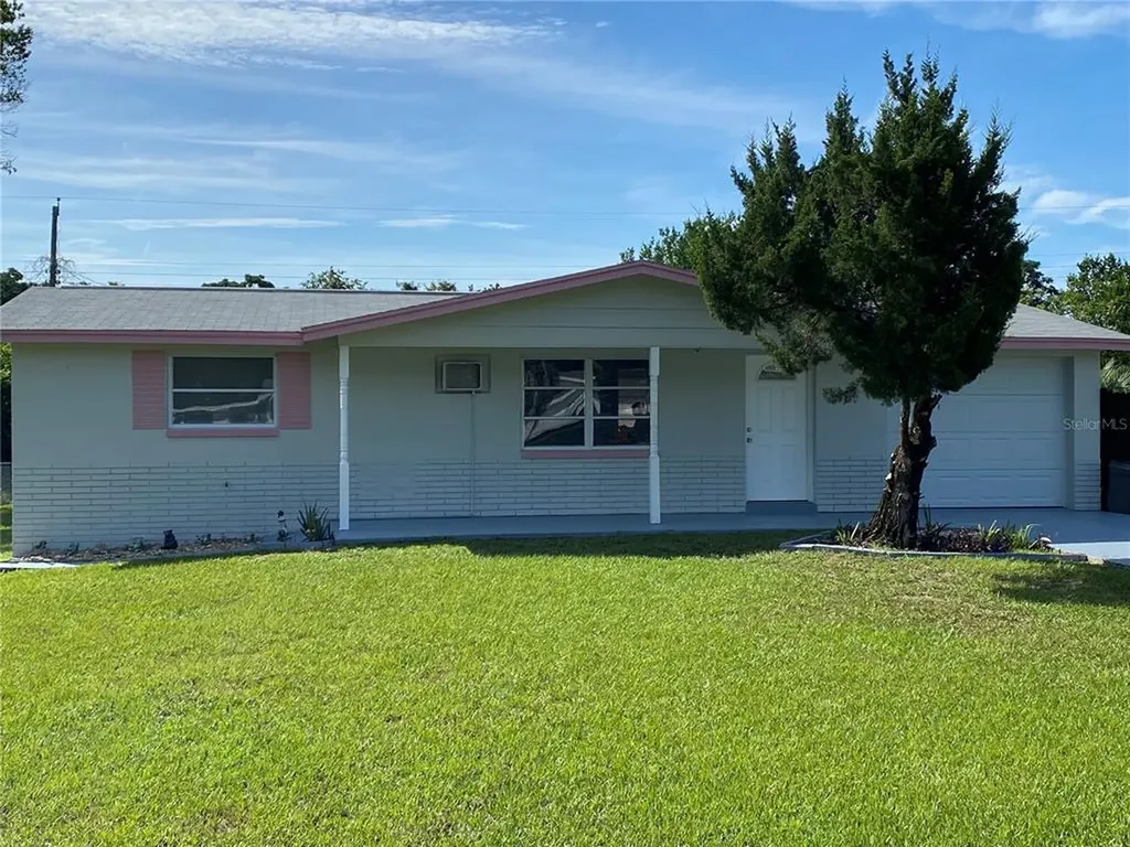 11 S Lincoln Avenue Beverly Hills FL 34465
