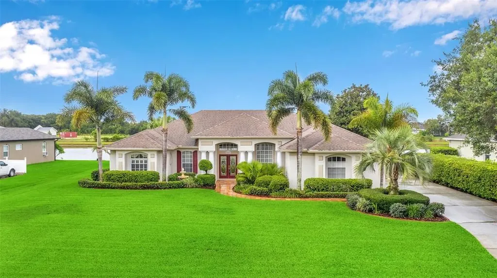 5242 Hammock Pointe Court Saint Cloud FL 34771
