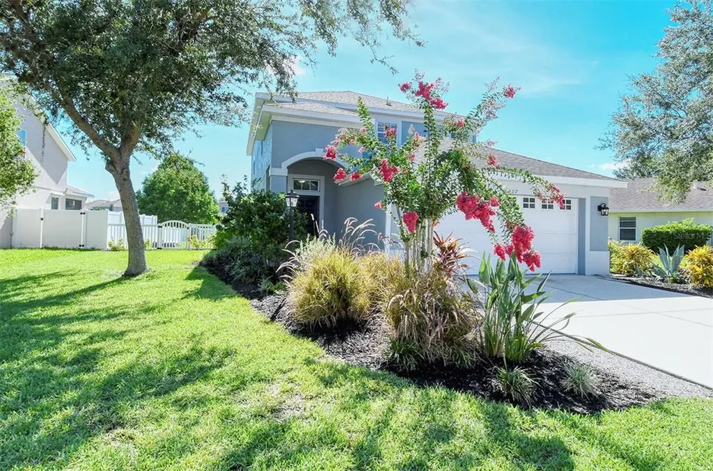 15207 Searobbin Drive Lakewood Ranch FL 34202