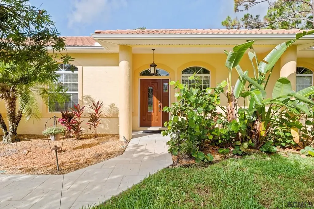 10 Pinell Lane Palm Coast FL 32164