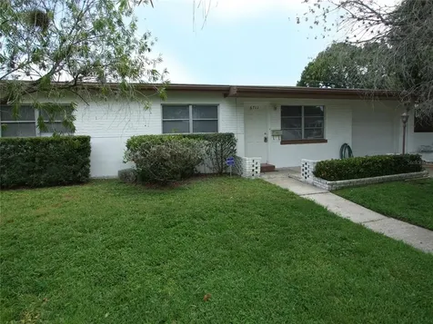 6712 33rd Avenue N St Petersburg FL 33710