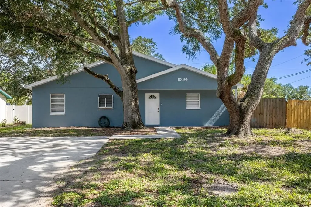 6394 51st Avenue N St Petersburg FL 33709