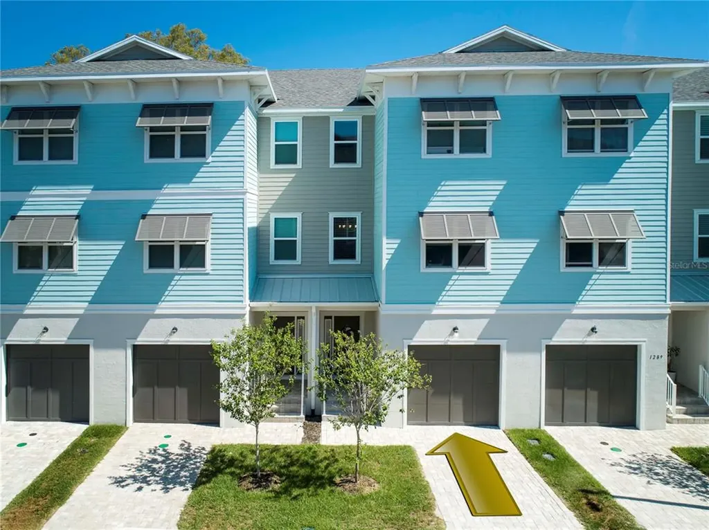1281 Savona Drive NE St Petersburg FL 33702