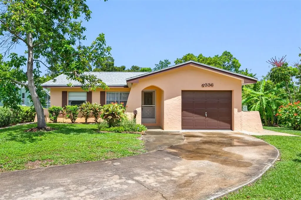 6336 Emerson Avenue S St Petersburg FL 33707