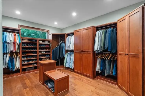 306 Windcliffe Court Oviedo FL 32765