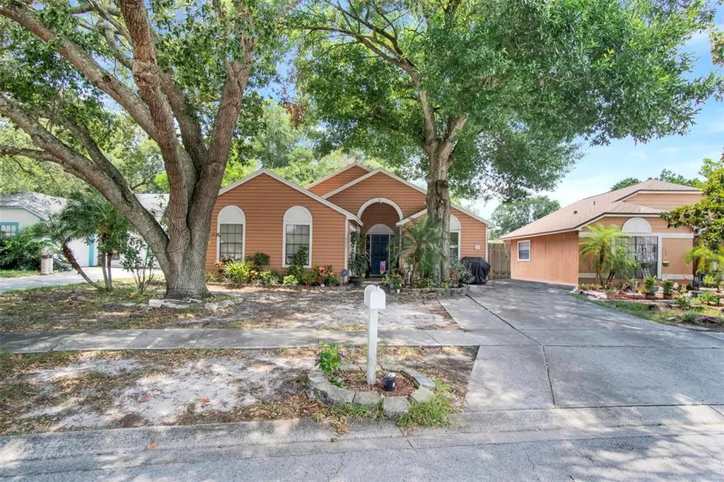 1988 Frenzel Drive Apopka FL 32703