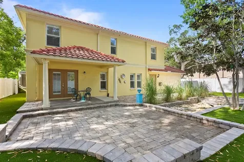 2712 W Price Avenue Tampa FL 33611