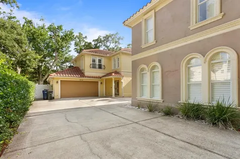 2712 W Price Avenue Tampa FL 33611