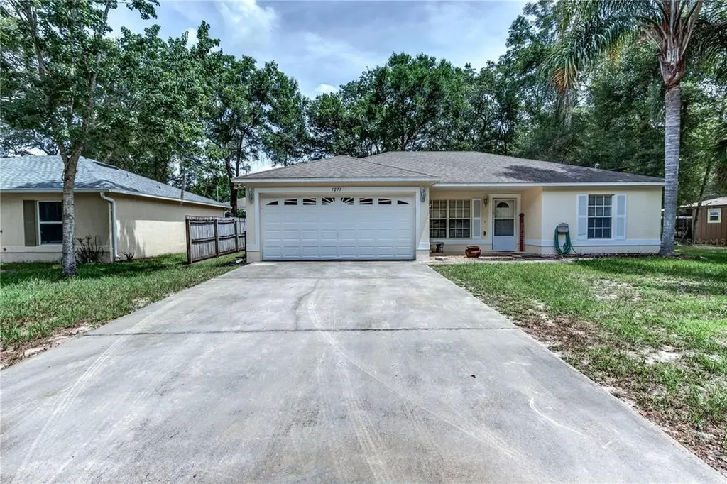 1277 15th Street Orange City FL 32763