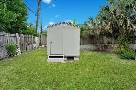 680 N Hartley Circle Deltona FL 32725