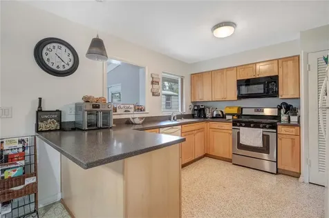 680 N Hartley Circle Deltona FL 32725