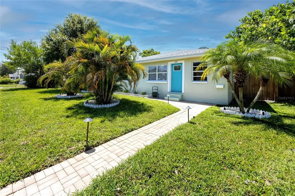 1210 35th Avenue N St Petersburg FL 33704