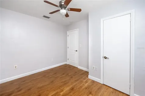 1210 35th Avenue N St Petersburg FL 33704