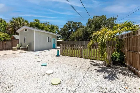 1210 35th Avenue N St Petersburg FL 33704