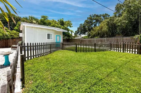 1210 35th Avenue N St Petersburg FL 33704