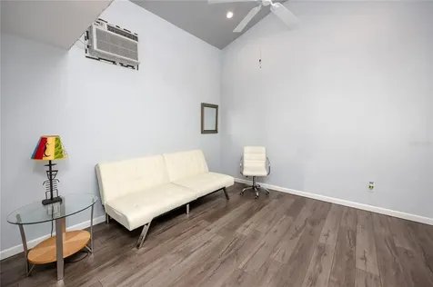 1210 35th Avenue N St Petersburg FL 33704