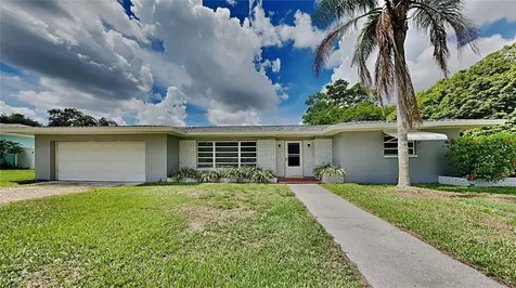 1711 Lakeview Road Clearwater FL 33756