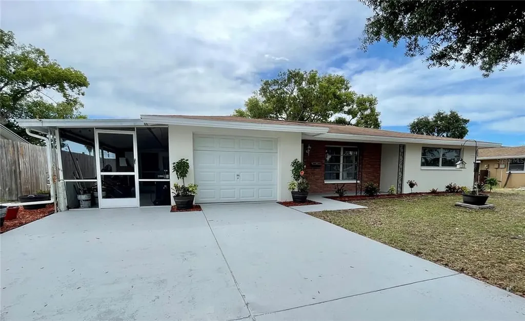 10533 Oak Hill Drive Port Richey FL 34668