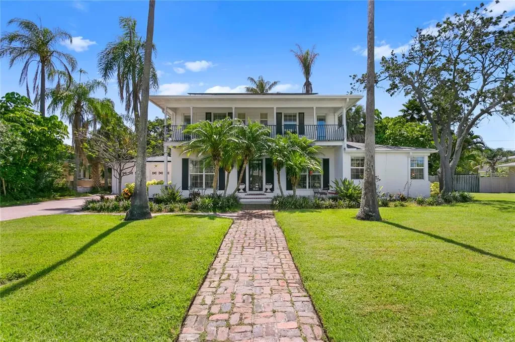 1641 Santa Barbara Drive Dunedin FL 34698
