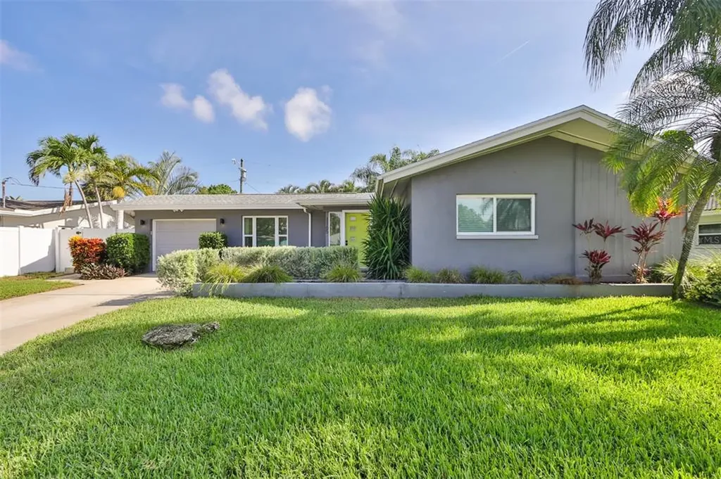 1165 40th Avenue NE St Petersburg FL 33703