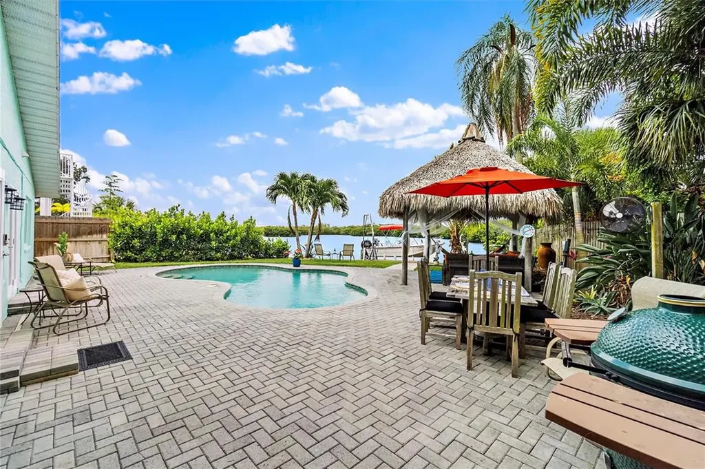 2804 45th Street S Gulfport FL 33711