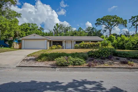 165 N Lakewood Circle Maitland FL 32751