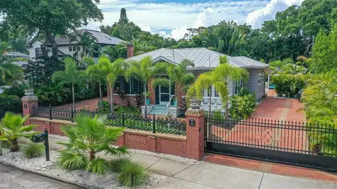 1654 Arlington Street Sarasota FL 34239