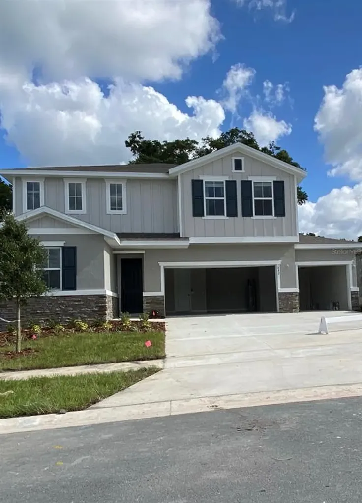 1042 River Falls Circle Deland FL 32720