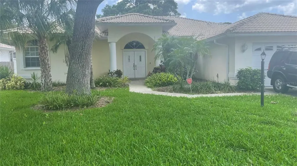 5160 Sunnydale Circle Sarasota FL 34233