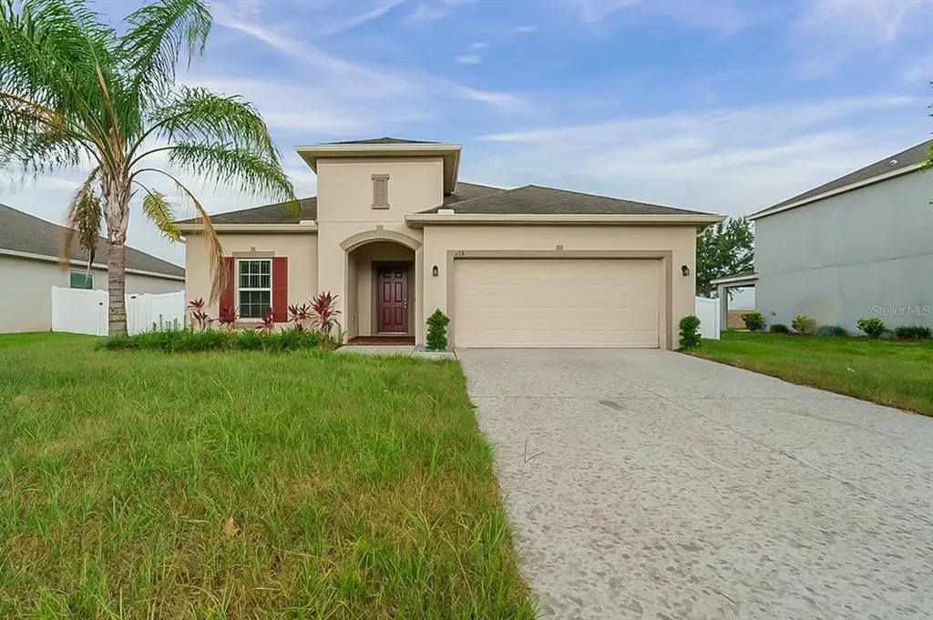 715 Bay Bridge Circle Apopka FL 32703