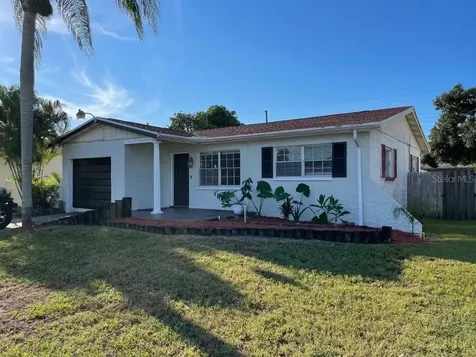 4736 58th Avenue N St Petersburg FL 33714