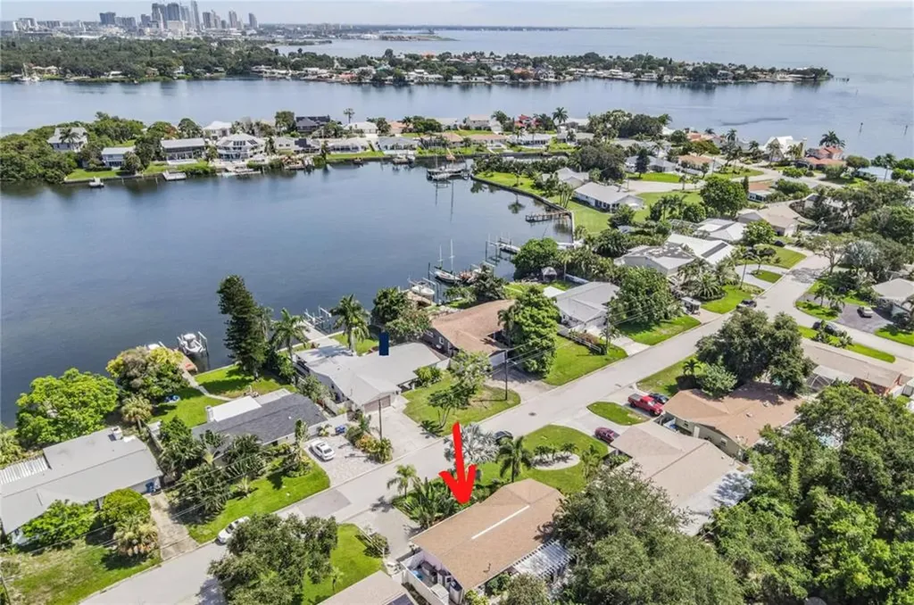 3568 Manatee Drive SE St Petersburg FL 33705