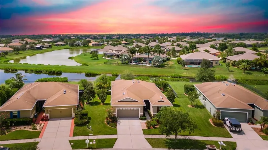 222 Star Shell Drive Apollo Beach FL 33572